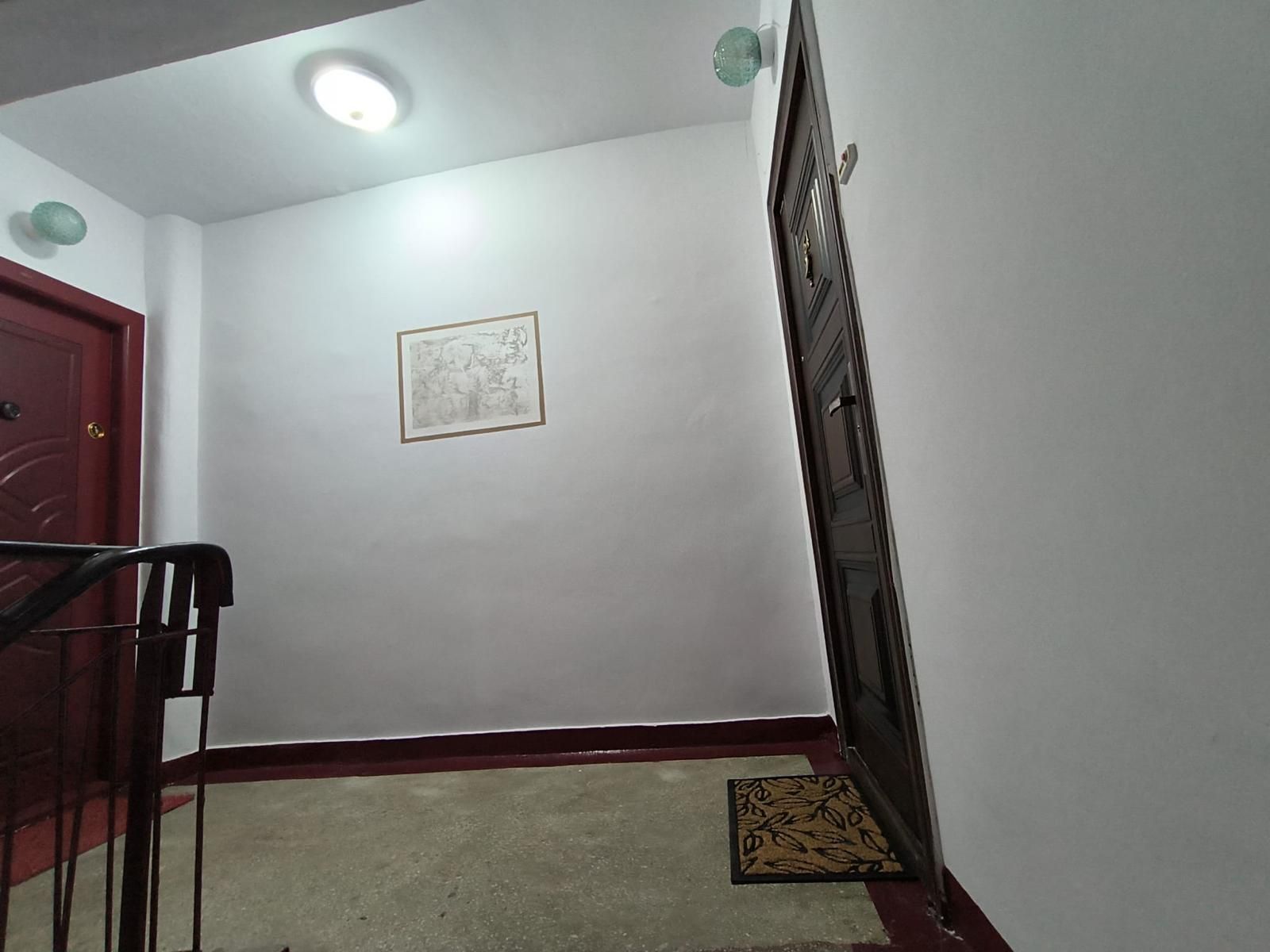 Zona ușilor de acces la apartamente, după renovare